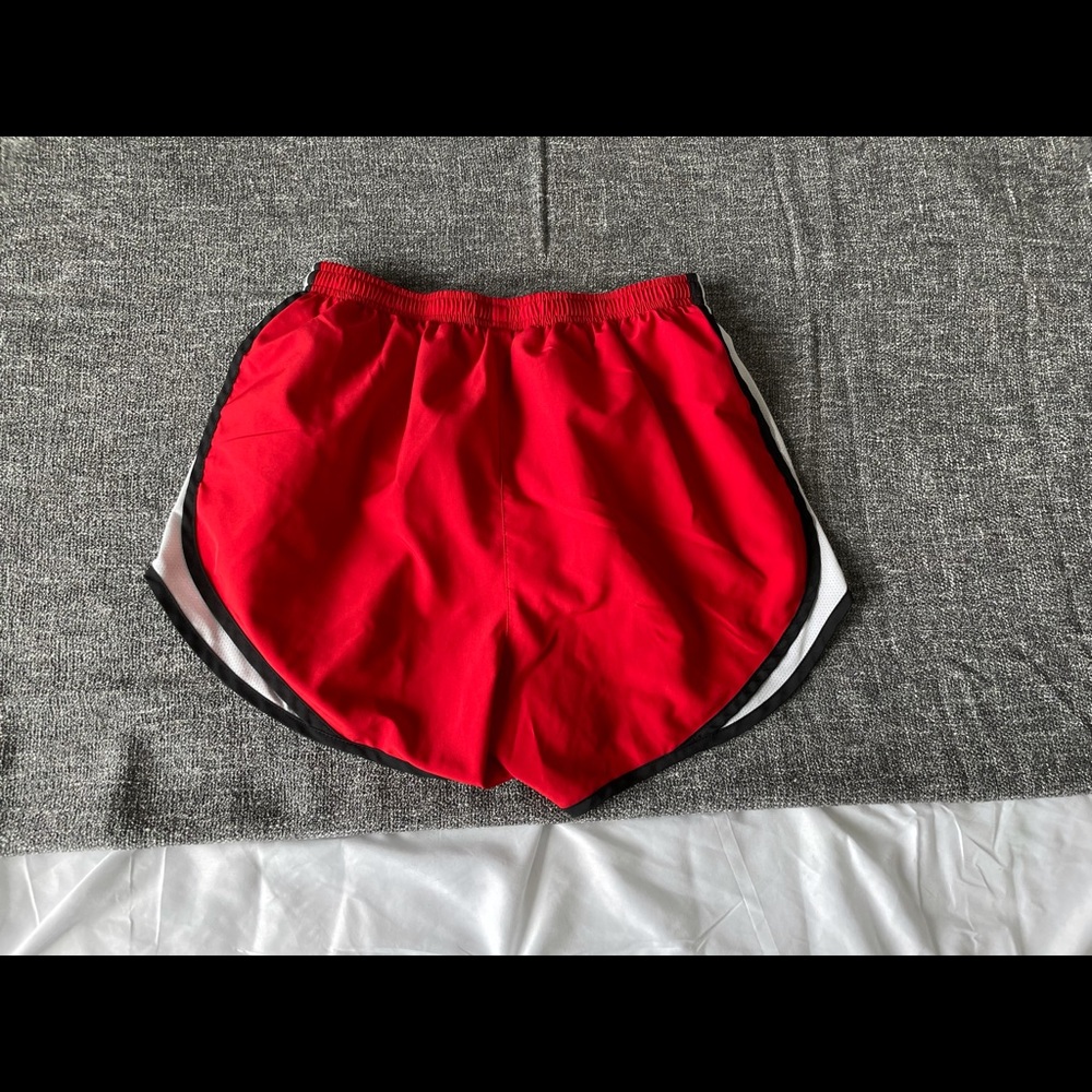 Nike Shorts - Picture 2 of 3